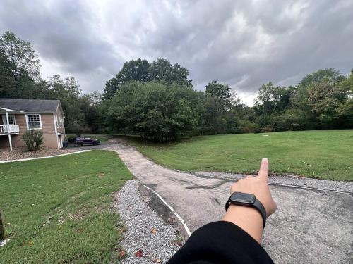 Cozy Duplex w King Bed 2 Full