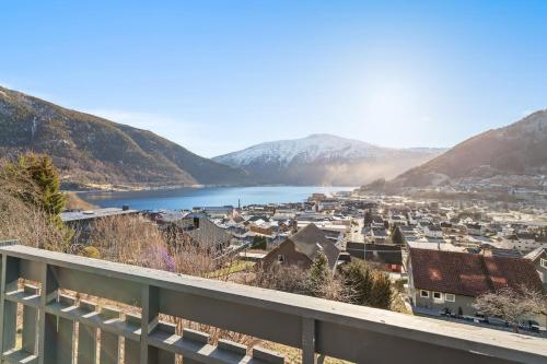 A környék, 6 bedroom house with great view in Sogndalsfjøra