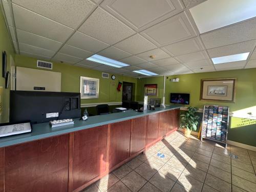 Guest Cottages & Suites - image 8