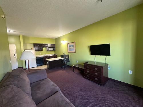 Guest Cottages & Suites - image 11