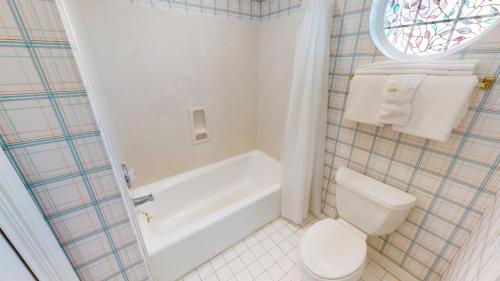 Dolphin Watch 05 by Tybee Beach Vacation Rentals Dolphin Watch 05 by Tybee Beach Vacation Rentals