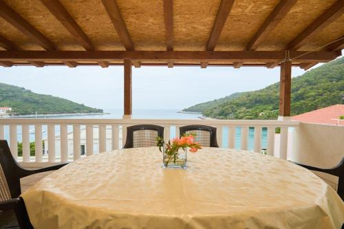 One-Bedroom Apartment with Terrace