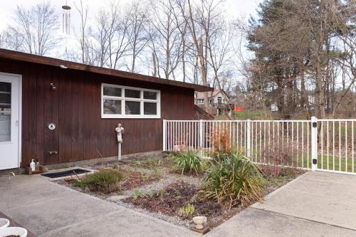 Charming home - views of Hunter Mountain slopes