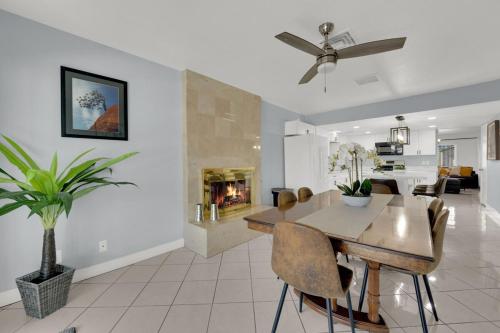 Luxury 4BR Vegas Retreat with Pool 10 Mins to Strip, Las Vegas (foto 10)