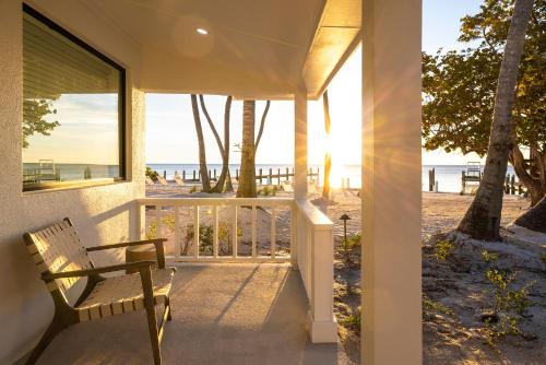 Pines & Palms Resort