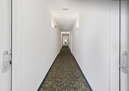 Red Bud Country Inn - image 12