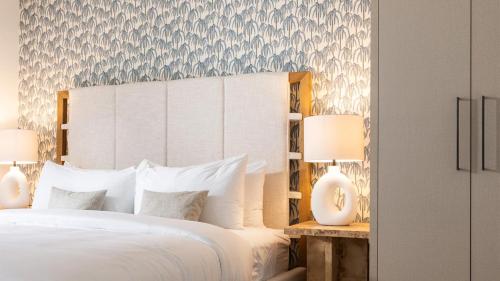 Pines & Palms Resort