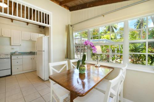 Pines & Palms Resort