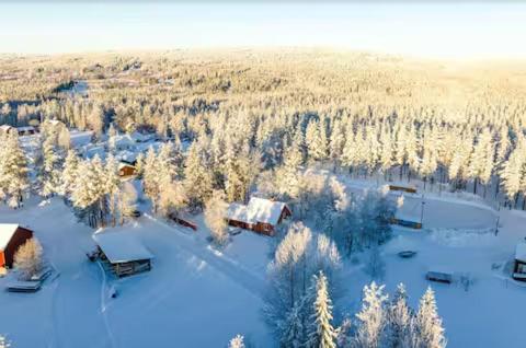 Vasaloppsgården - egen hockeyrink (Vasaloppsgarden - egen hockeyrink) in Evertsberg