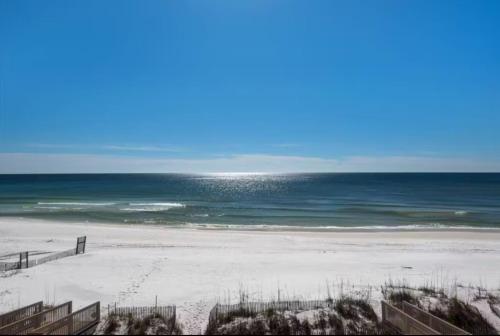 Green Reef Townhomes By Resrtq – Destin, FL