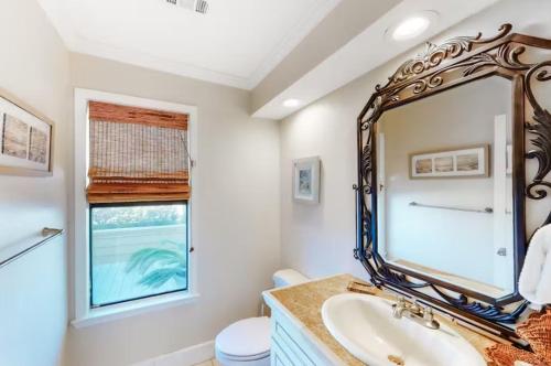 Green Reef Townhomes By Resrtq – Destin, FL
