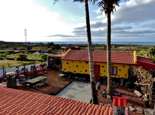 設施, Casa Guinea in 弗龍特拉