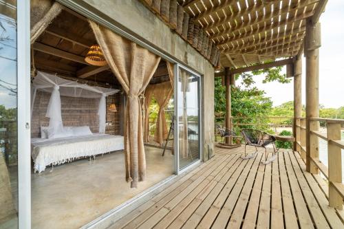 CasaCoral Hotel in Isla Fuerte