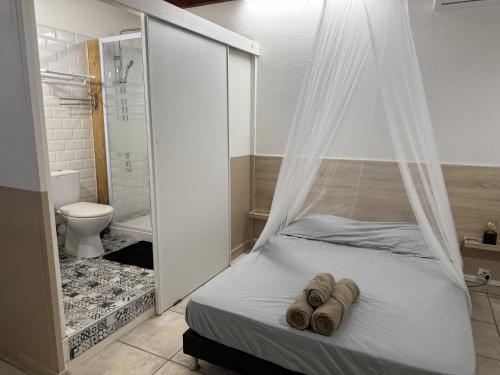 Studio 104 - Centre ville et plage de Sainte-Anne, Sainte-Anne (photo 6)