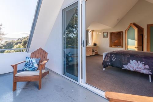 Relax with the Bellbirds in Akaroa, Akaroa (zdjęcie 5)