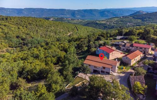 Holiday Home Radoslavi V – khách sạn tại Brkac