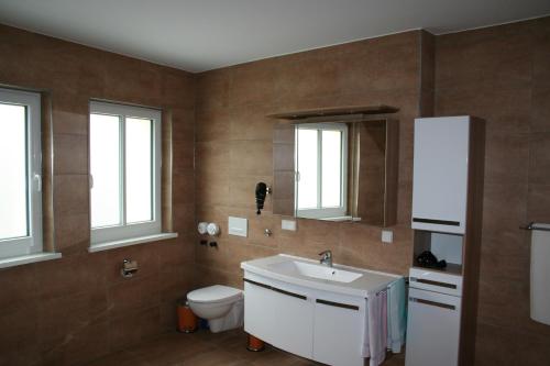 Bathroom, Ferienwohnung zur Stadtmauer in Bad Bergzabern