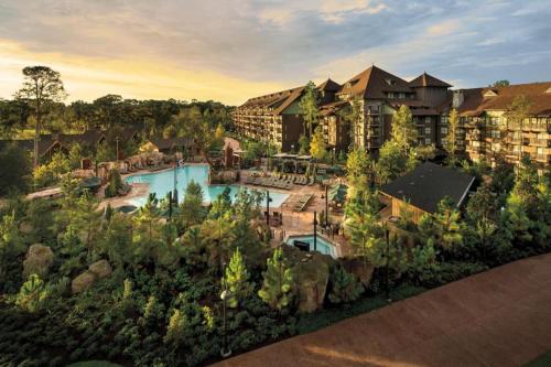 Disney's Wilderness Lodge detail