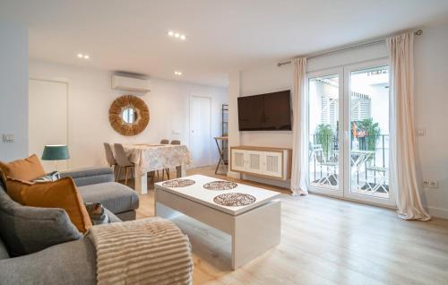 Two-Bedroom Apartment room in Gorgeous Apartment In Torremolinos With Wifi