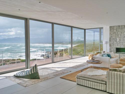 Seafront Villa - Whale Bay Luxury Retreat, De Kelders (fotografie 7)