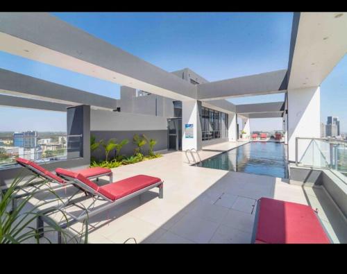 Horizon Vibes 2Br Apartment, Next To Azure and Ibis Hotel in ניירובי