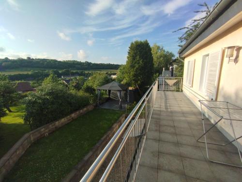 Balkons/terase, gemütliche Ferienwohnung in ruhiger Lage, Nähe Luxemburg und Trier - Holiday and Nature Olk (gemutliche Ferienwohnung in ruhiger Lage, Nahe Luxemburg und Trier - Holiday and Nature Olk) in Ralingen