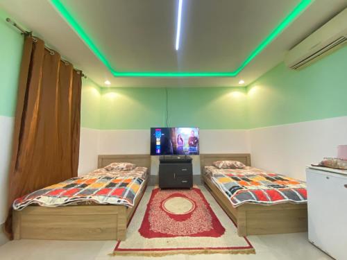 Farmhouse One Bedroom Attached Bathroom - Dubai Farmhouse One Bedroom Attached Bathroom - Dubai