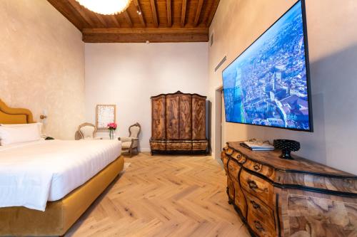 Queen Suite image 3