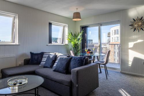 Manchester, Etihad Stadium View , Coop Live, Modern 2 bed apartment, - Tap to explore photos