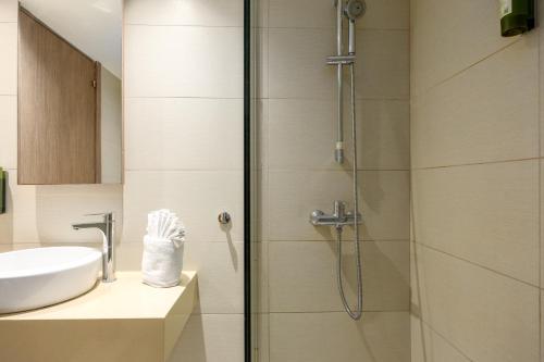 Melpo Antia Hotel & Suites Room Type - Junior Suite