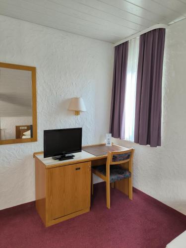 1 twin bed