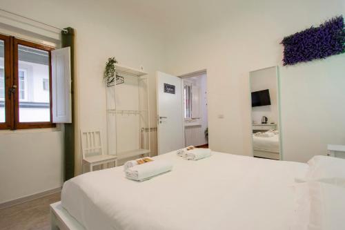 Double Room with Private External Bathroom image 10