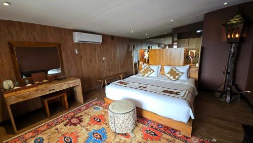 Deluxe Suite room in Sky Suites