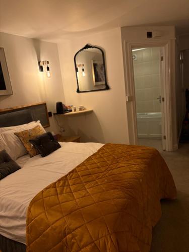 Masons Arms - image 4