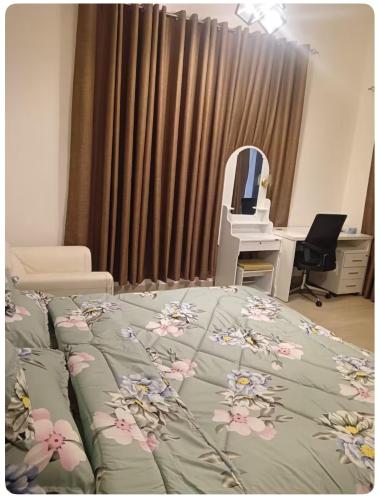Cozy Beautiful Single Room with Balcony Cozy Beautiful Single Room with Balcony