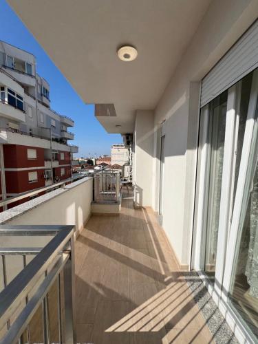 Moon City Center Apartment