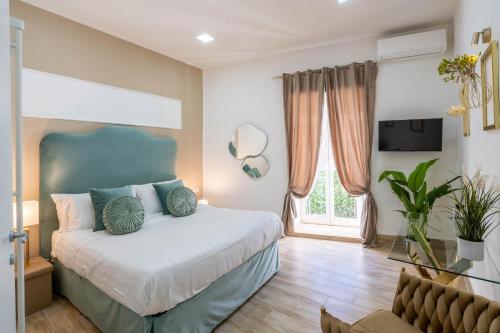 2 bedrooms, 4 beds