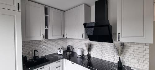 廚房, Wellnesshaus Dorfblick mit Outdoor-Jacuzzi und Infrarotkabine, NEU! in 德賴布呂克