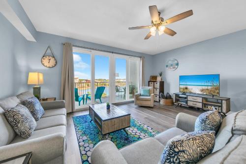 Laketown Wharf 402