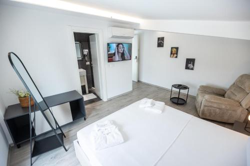 Leon Hotel in คาชาร์