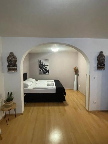Apartment II image 10