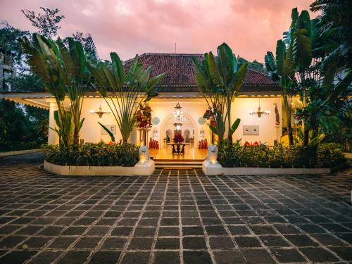 Hotel Tugu Sri Lestari in Blitar City