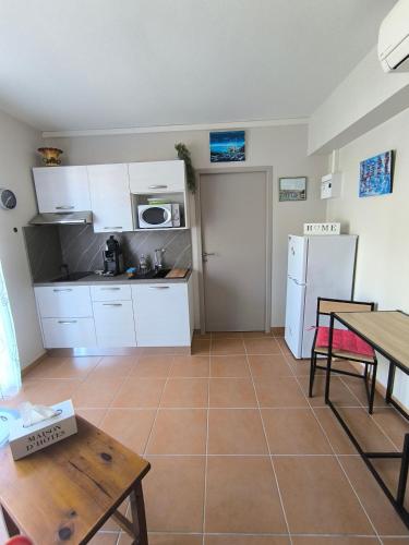 Kitchen, Chez Regine in Agde City Center