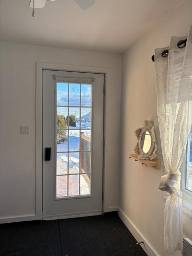 Havre de la baie - Les Escoumins in เลส เอสเคามินส์