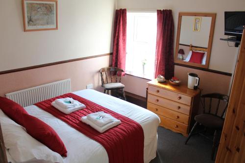 Middlegate Hotel - image 3