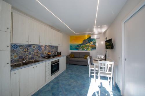 Terrace Belvedere suite- Amalfi coast - free park- Pontone -Scala in Scala