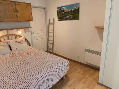 Apartment image 10