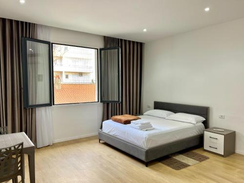 One-Bedroom Apartment image 5