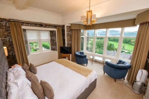 Ravenstone Manor - image 11