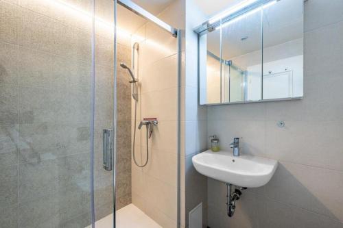 Great apartment in the hype neighborhood, Praga (zdjęcie 4)